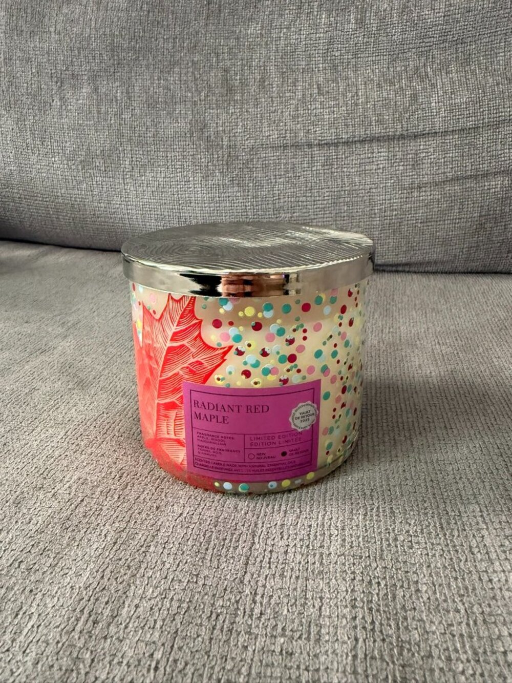 Bath & Body Works 3 Wick Soy Wax Blend Candle - Radiant Red Maple